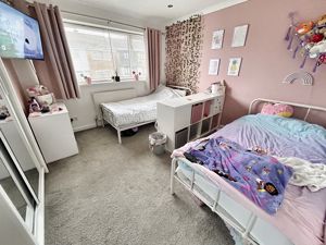 Bedroom- click for photo gallery